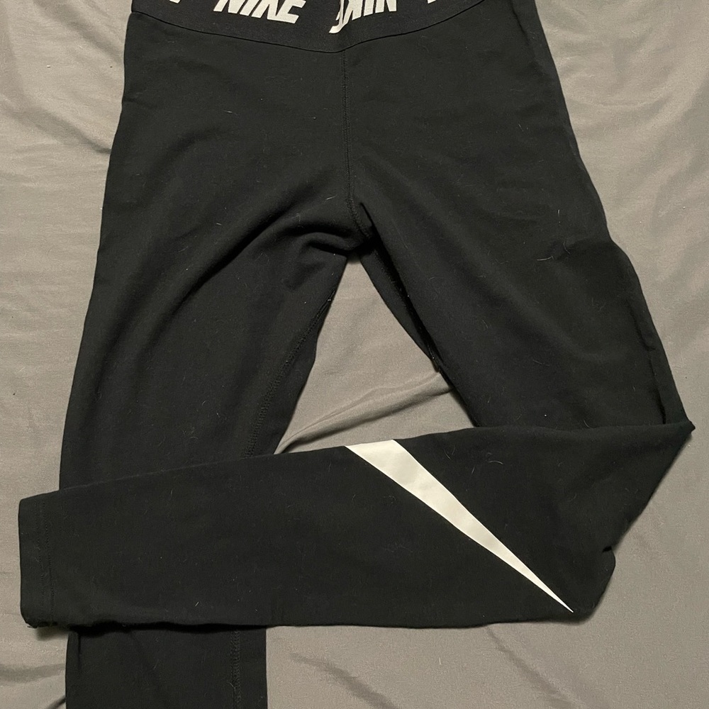 Nike leggings. Black.